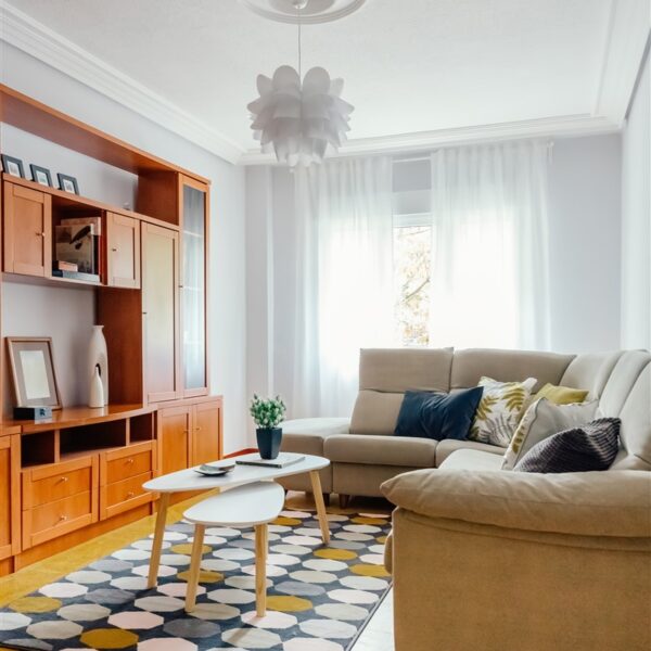 Trouver les solutions de rangement optimales pour un intérieur ordonné et stylé